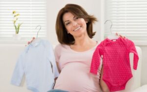 Leia mais sobre o artigo Onde comprar roupas de bebê baratas online? Confira 6 opções!