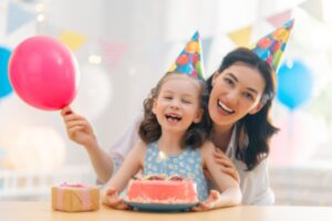Leia mais sobre o artigo 10 mensagens de aniversário para filha para copiar e colar