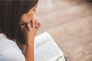 Leia mais sobre o artigo Como fazer o evangelho no lar sozinho?