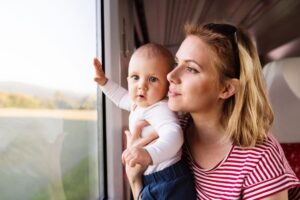Leia mais sobre o artigo Viagem com bebê: os 7 erros que mais estressam os pais